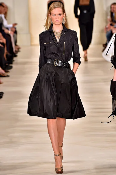 Look 26